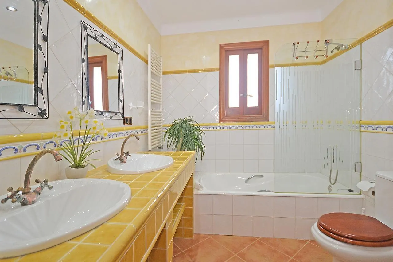 Villa Gamundi 캔 피카폴트